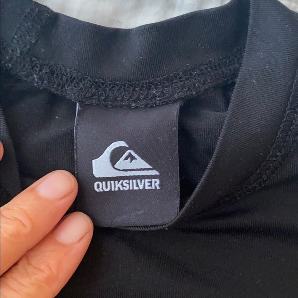 Quiksilver kids rash guard size 4 orange and black - Picture 3 of 6